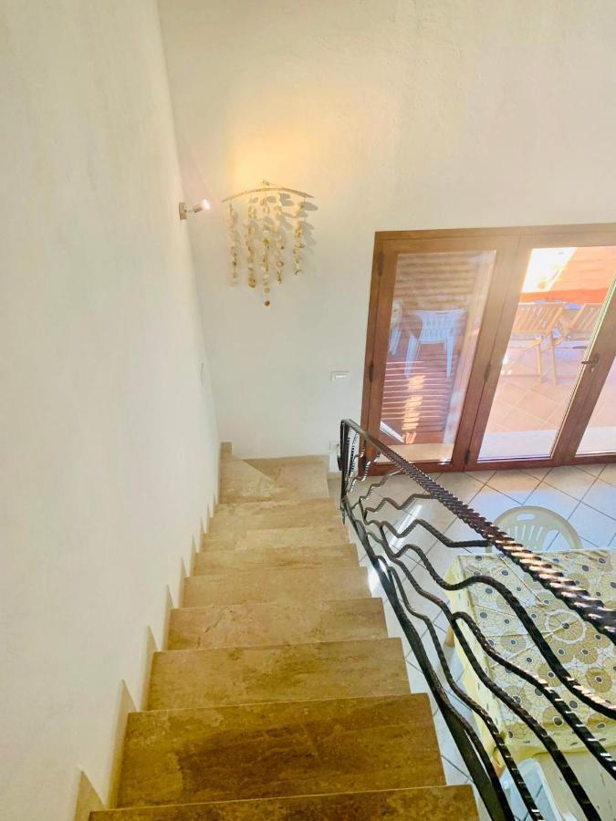 Appartamento I Geranei Centro San Teodoro  Exteriör bild