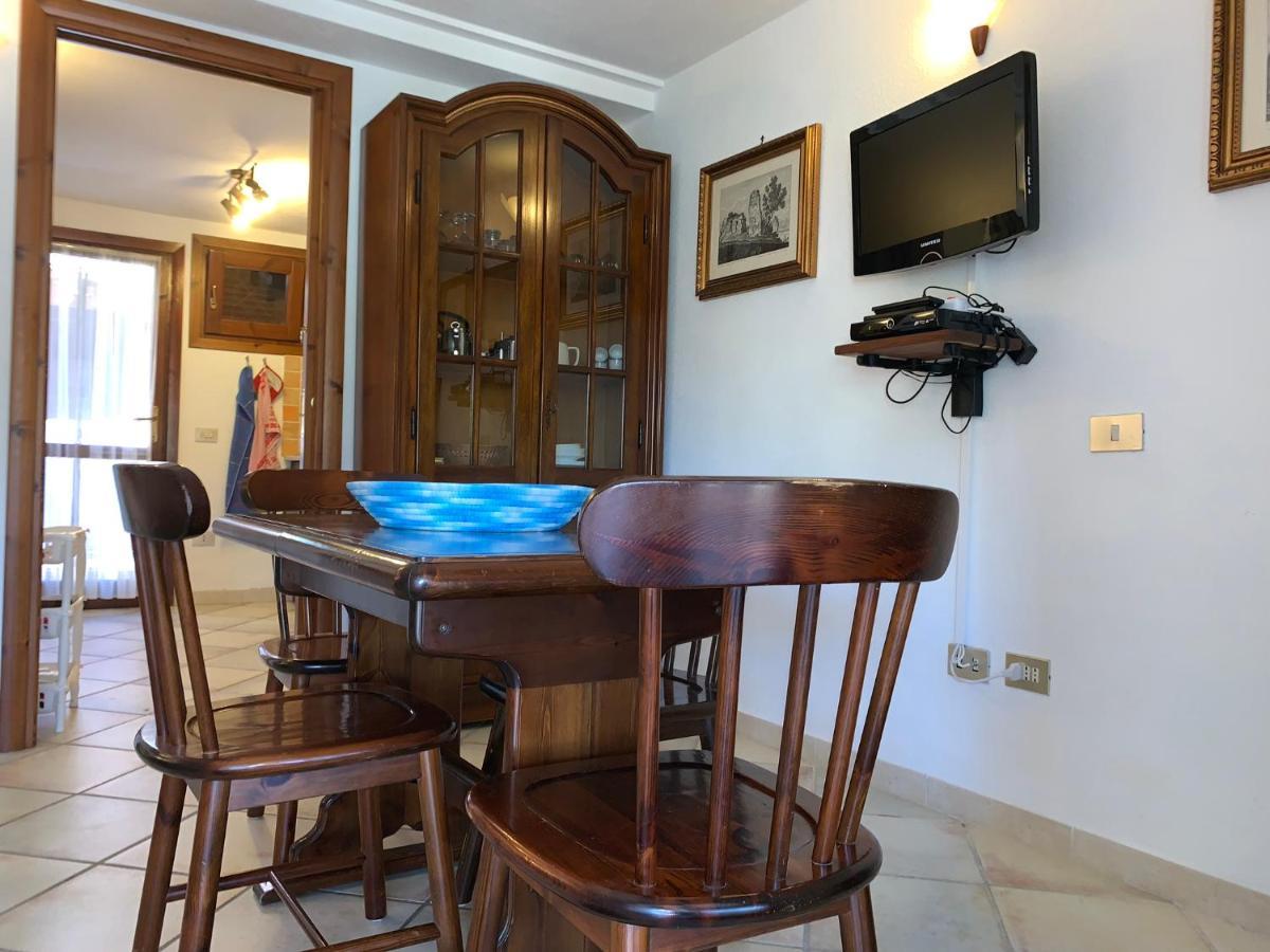 Appartamento I Geranei Centro San Teodoro  Exteriör bild