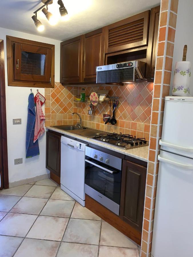 Appartamento I Geranei Centro San Teodoro  Exteriör bild
